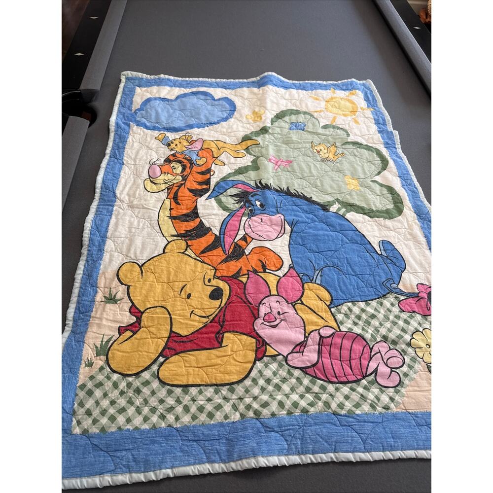 Vintage Handmade Winnie The Pooh Tigger Eeyore Piglet Baby Crib Quilt 33x43